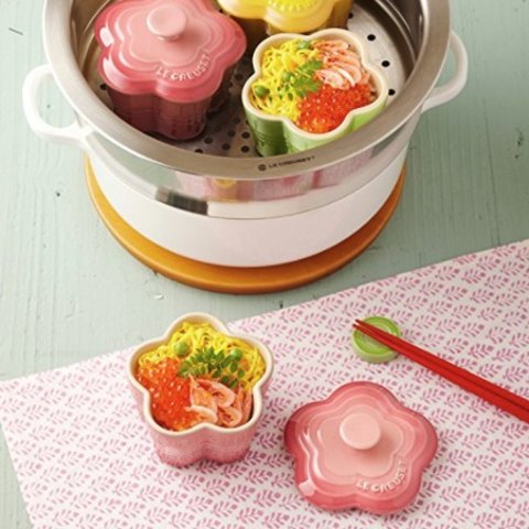 【新品】LE CREUSET スパイスジャー 4個セット　アイボリー　アップル 新品】LE CREUSET スパイスジャー 4個セット アイボリー アップル