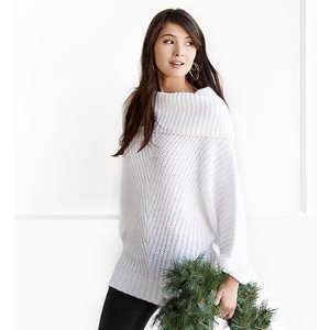 Women's Sweaters Sale @ Nordstrom Rack