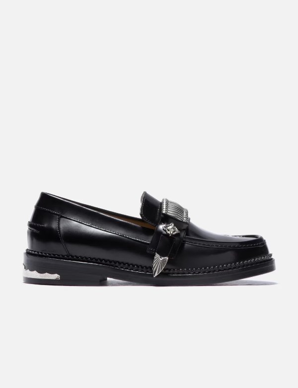 BUCKLE LOAFERS