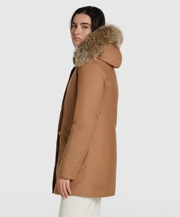 Luxe Arctic Parka with Coyote Fur (WW0352)
