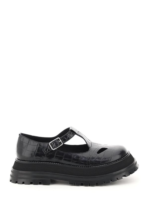 aldwych t-bar scool shoes in embossed leather