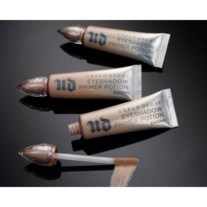 Urban Decay lanched limited edtion Eyeshadow Primer Potion in Enigma