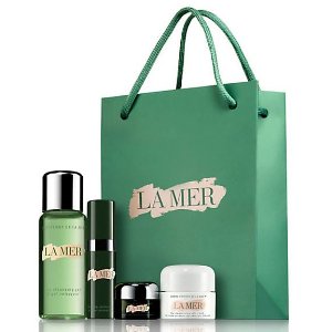 With Any $350 La Mer Purchase @ Saks Fifth Avenue 