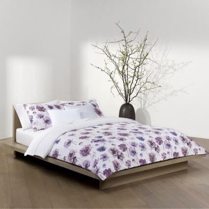 淡紫色水彩花朵枕套