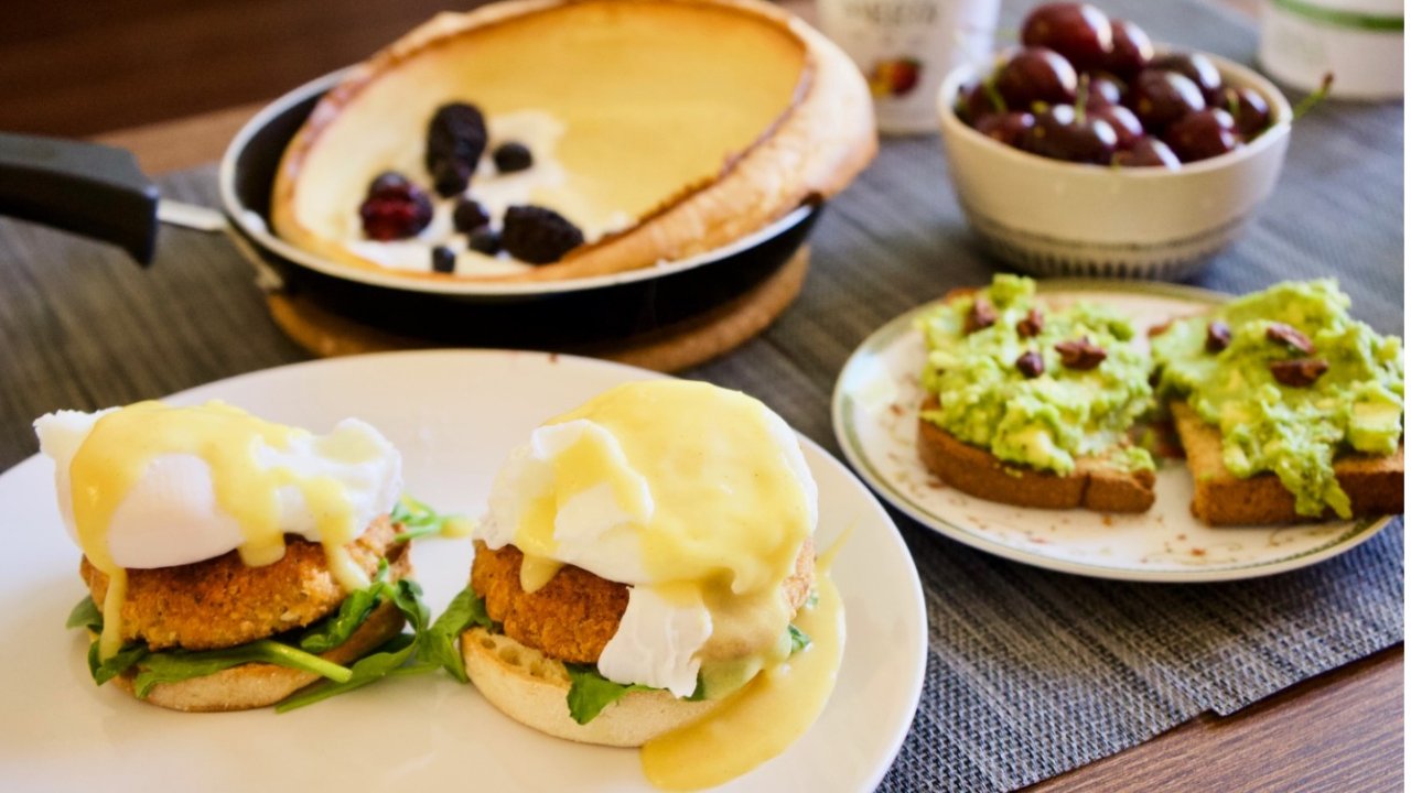自家制 | Brunch | Egg Benedict, Avocado Toast, Dutch Baby Pancake 