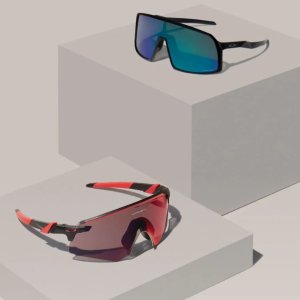 Oakley.com sitewide on full price items