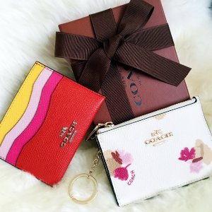 Women Small Leather Goods @ Coach