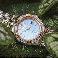 Women's Solar Classic Diamond-Accented Watch