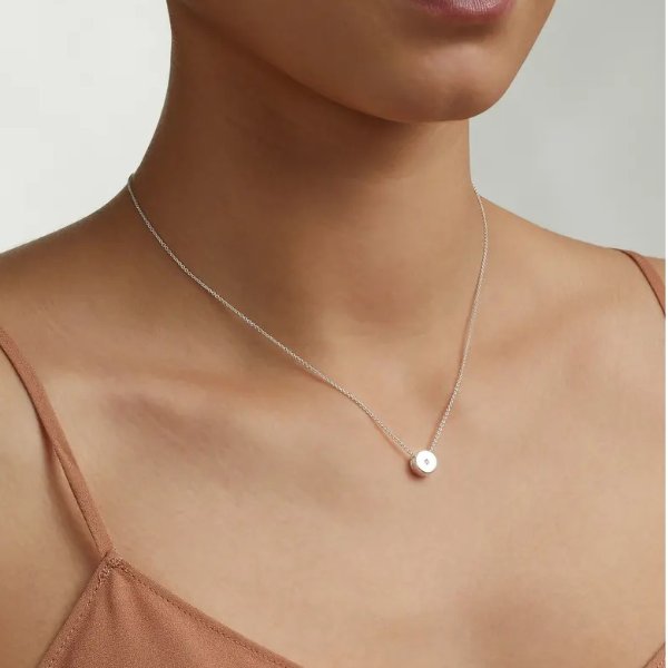 Linear Solo Diamond Pendant Necklace