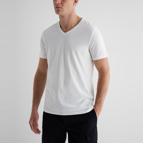 Tipped V-neck Perfect Pima Cotton T-shirt