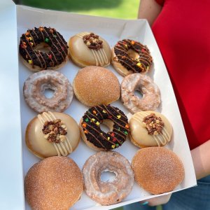 限今天：Krispy Kreme 甜甜圈特卖，新款秋季口味等多口味可选