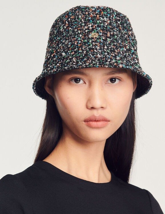 Reversible tweed hat