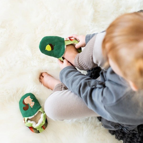 Toddler’s Easy-On Animal Slippers