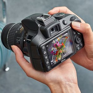 Nikon D3300 相机 + 18-55 & 55-200mm 镜头 (翻新)