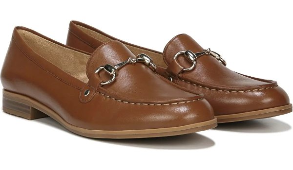 .com |MACEY FLAT in Saddle Tan Leather Flats