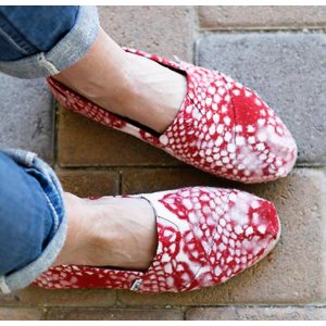 Select Sale Items @ TOMS