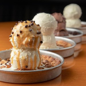 BJ's Restaurants and Brewhouse Free Pizookie