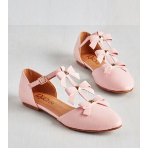 See it to Bow-lieve It Flat in Pink