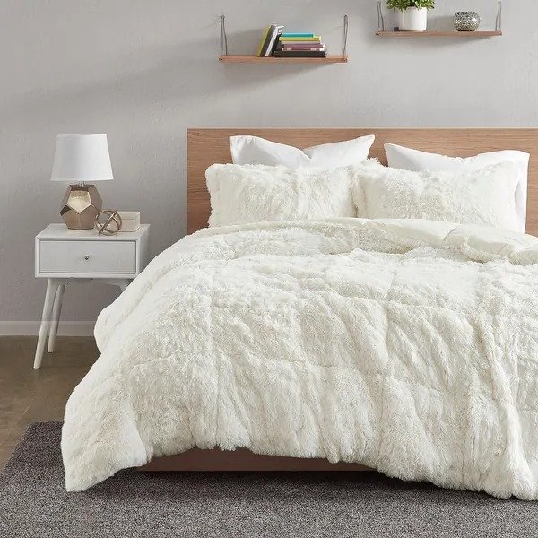 Leena Shaggy Faux Fur Comforter Set by Intelligent Design - Ivory - Full - Queen