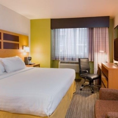 Holiday Inn Express : New York City Times Square