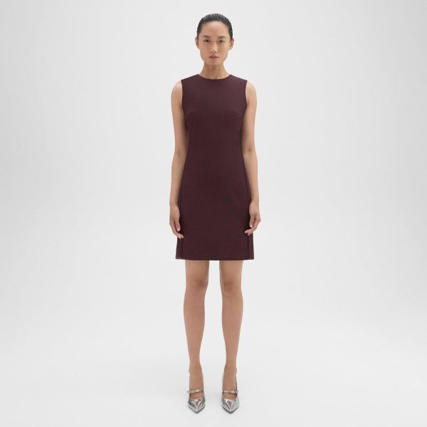 Sleeveless Fitted Dress in Good Wool