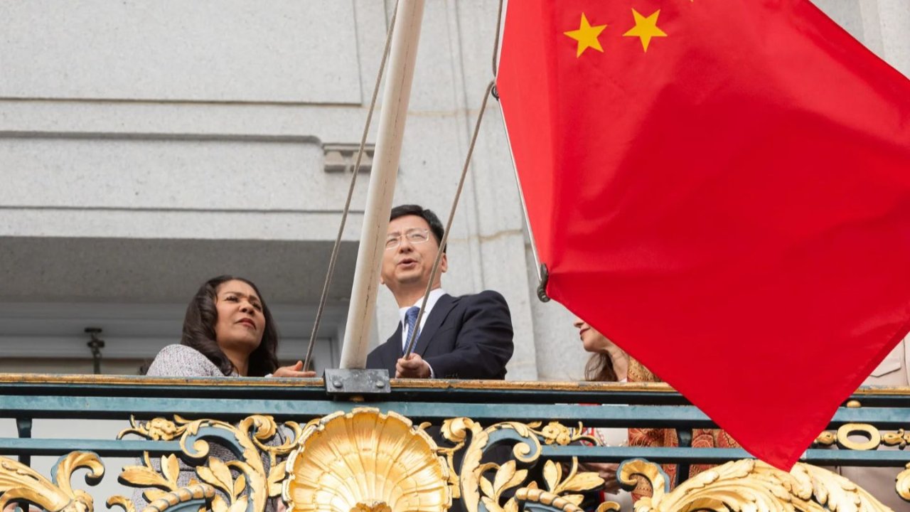 旧金山市市长马上启程访问中国：想弄一只熊猫回来！