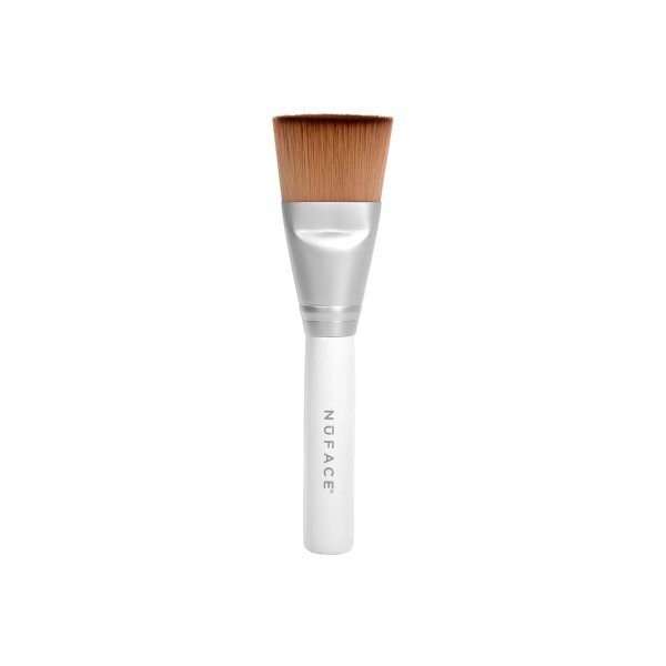 ® Clean Sweep Applicator Brush