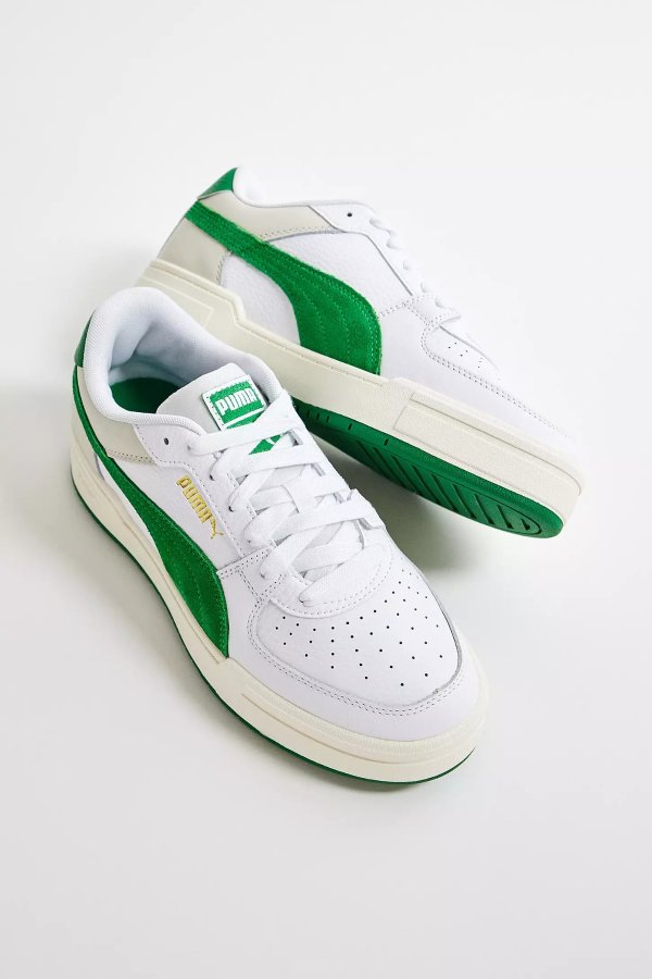 白绿运动鞋