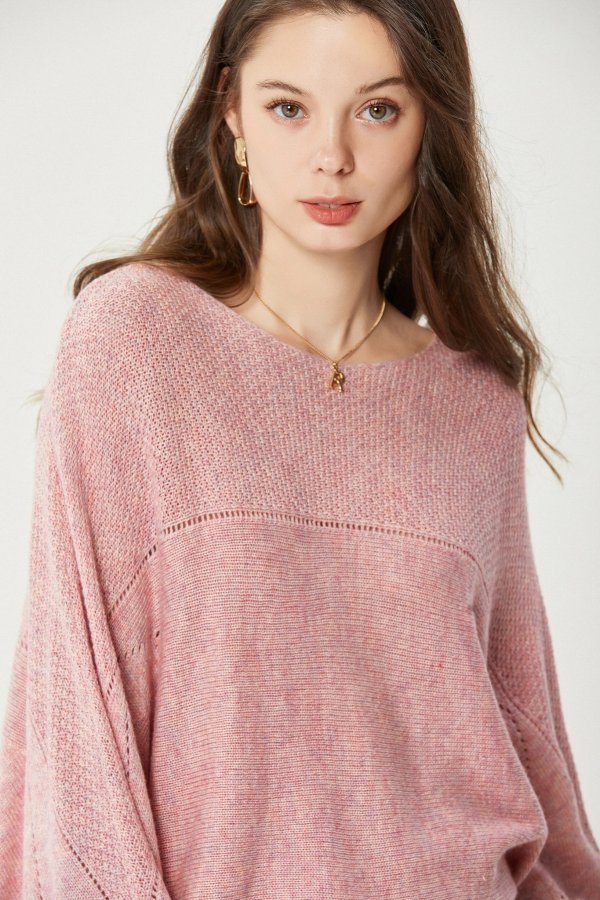 粉色蝙蝠袖羊毛衫