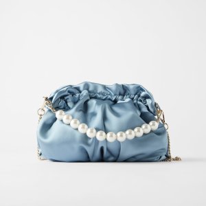 上新：Zara 春夏网红款包包全面上线 珍珠包、雏菊包任你挑 可甜美可飒爽