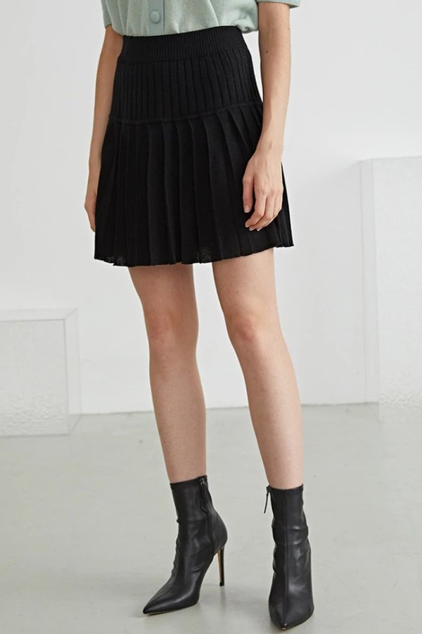 | Milagra Black Knit Skirt