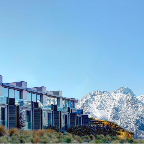 Scenic Queenstown Escape Overlooking Lake Wakatipu & The Remarkables, Queenstown, New Zealand