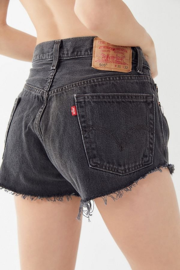 Urban Renewal Recycled Levi’s Basic Denim Short | Urban Outfitters