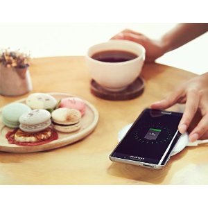 Samsung Wireless Charging Pad w/ 2A Wall Charger - Retail Packaging