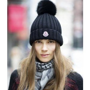 Rue La La精选Moncler羊绒帽子, YSL、Burberry围巾等防寒品热卖