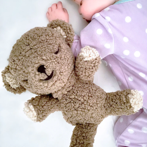 独家：Happiest Baby 宝宝助眠玩具热卖 小熊款和小夜灯款可选