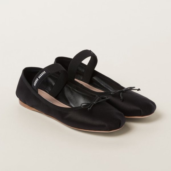 Bow-Detailed Slip-On Satin Ballerina Shoes