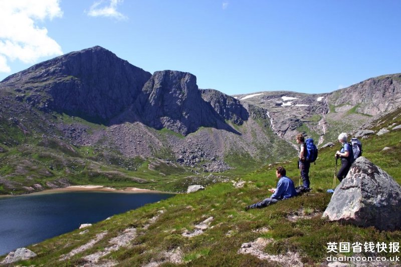 loch_avon_and_the_shelter_stone