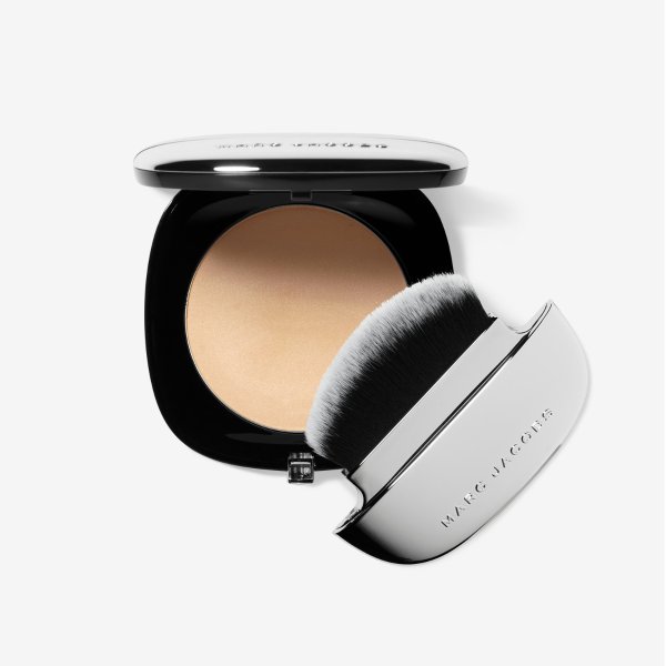 Accomplice Instant Blurring Setting Powder with Brush