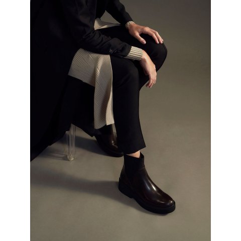 Charles & Keith袜子靴