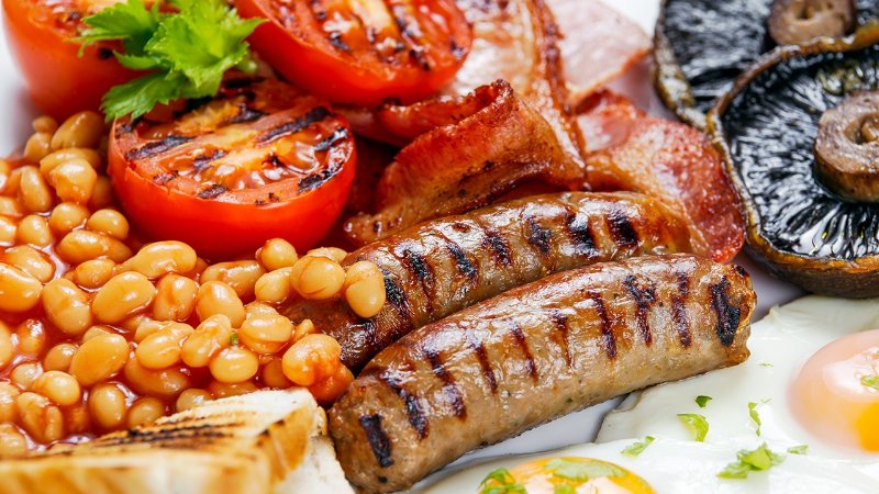 What-does-Britain-eat-for-breakfast-Tasty-Lincolnshire-sausages