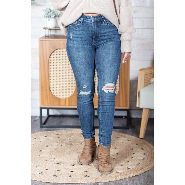 Judy Blue Straight Snatched High Rise Dark Wash Tummy Control Non  Distressed Straight Leg Jeans