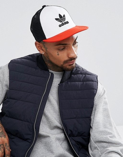 adidas Originals adicolor Trucker Cap In Red