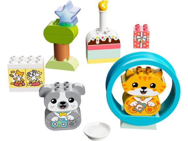 My First Puppy & Kitten With Sounds 10977 | DUPLO® | Buy online at the Official LEGO® Shop US