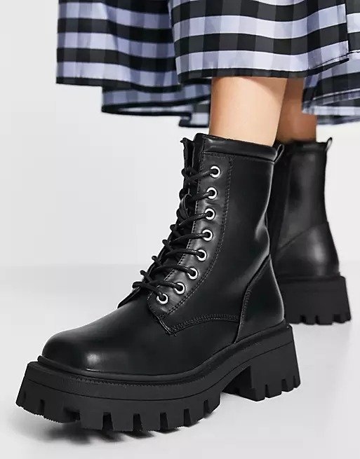 Avid extreme square toe lace up boots in black