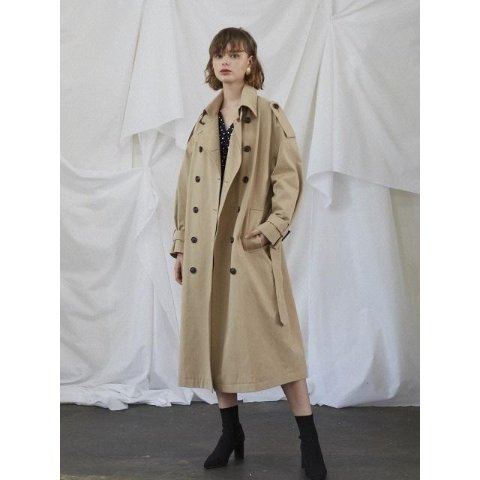 落肩长款双排扣女士风衣