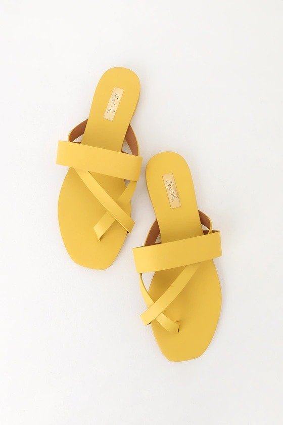 Lizzy Yellow Flat Sandals