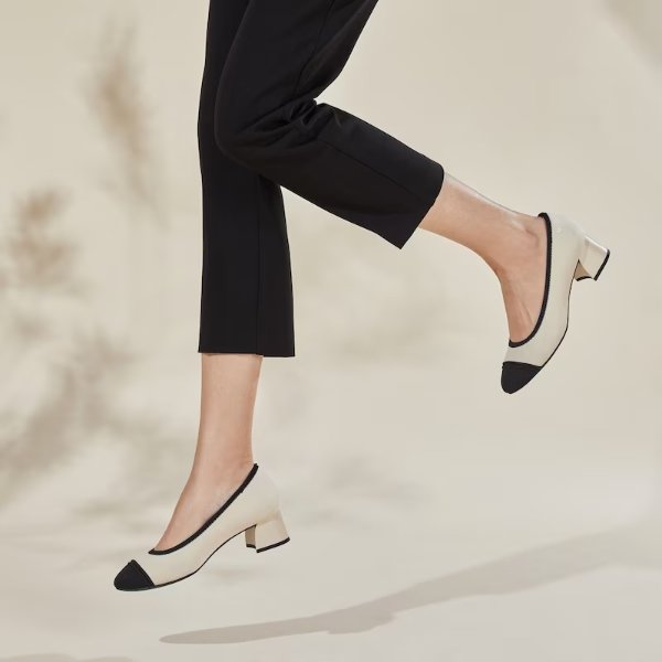 Round-Toe Chunky Heels (Julie Pro)