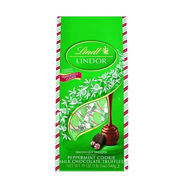 LINDOR Holiday Milk Peppermint Cookie Truffle Gift Bag, Kosher, Great for Holiday Gifting, 19 Ounce