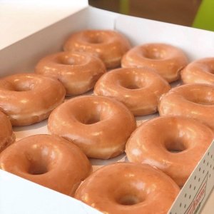 超后一天：Krispy Kreme 经典糖霜口味甜甜圈优惠